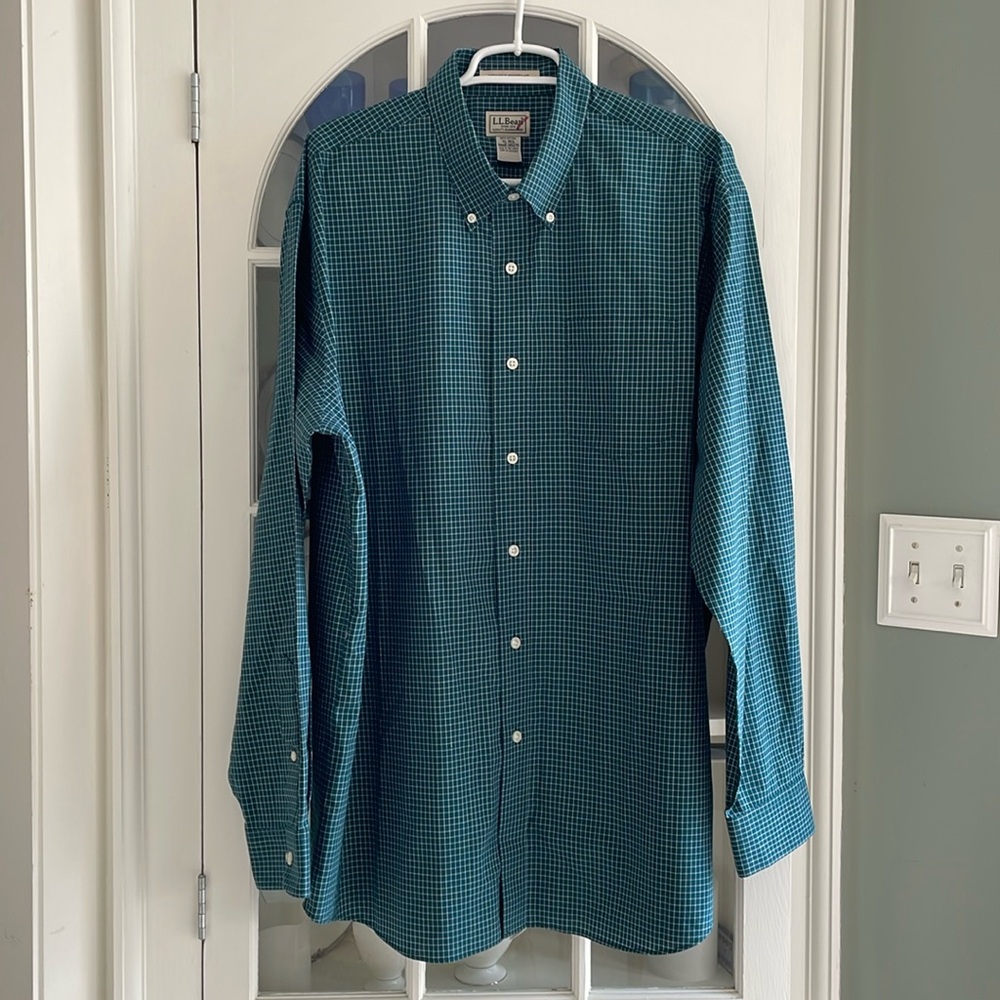 L L Bean Men’s Button Down Shirt